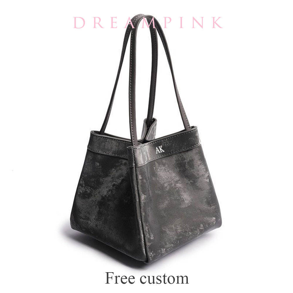 Luxury Bags Names - Bolso tipo cubo de seda a