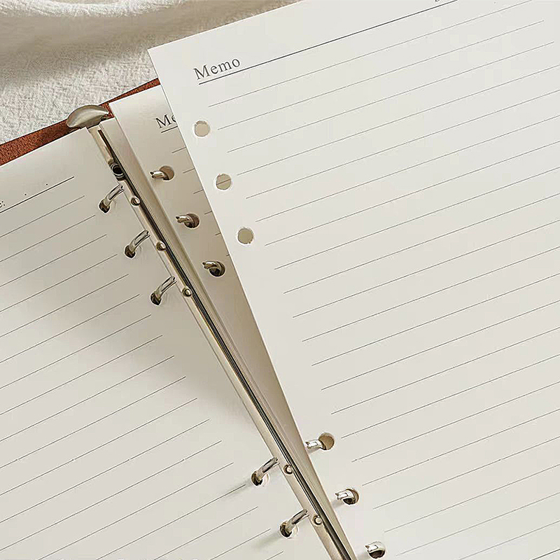 Cuaderno A5 de piel de vaca Vi - Luxury Bags Names reseña y precio